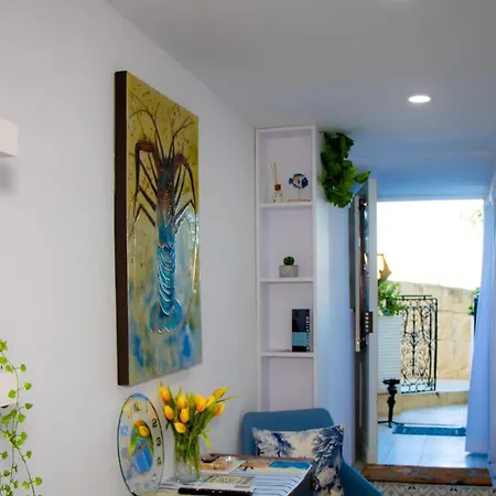 Boutique Mini Studio Overlooking The Marina 別荘